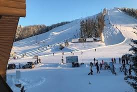 ÄKKILÄHTÖ PÄÄSIÄISENÄ su 5.4 HIMOKSELLE LASKETTELEMAAN